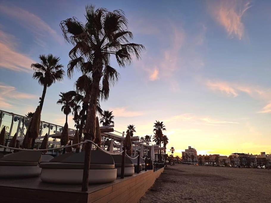 Sailor Apartment Nel Cabanyal Valencia Exterior photo
